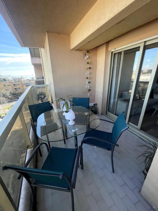 Appartement Vue Mer, 5Min A Pied De La Plage, Parking Prive Валорис Екстериор снимка