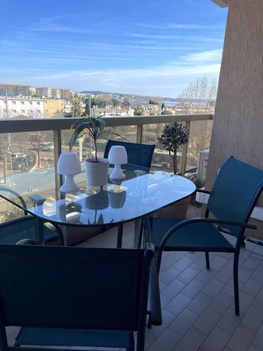 Appartement Vue Mer, 5Min A Pied De La Plage, Parking Prive Валорис Екстериор снимка