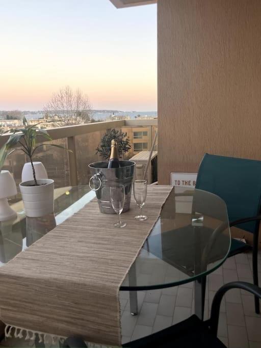 Appartement Vue Mer, 5Min A Pied De La Plage, Parking Prive Валорис Екстериор снимка