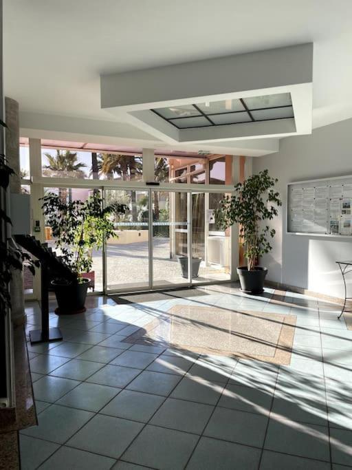 Appartement Vue Mer, 5Min A Pied De La Plage, Parking Prive Валорис Екстериор снимка